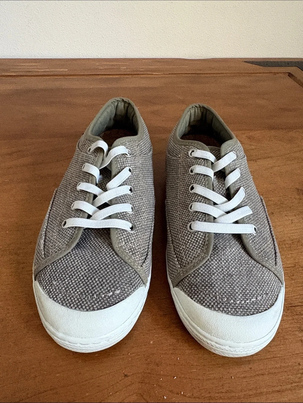 Simple Tan Cork-Textured Insole Casual Slip On Sneakers Size 8